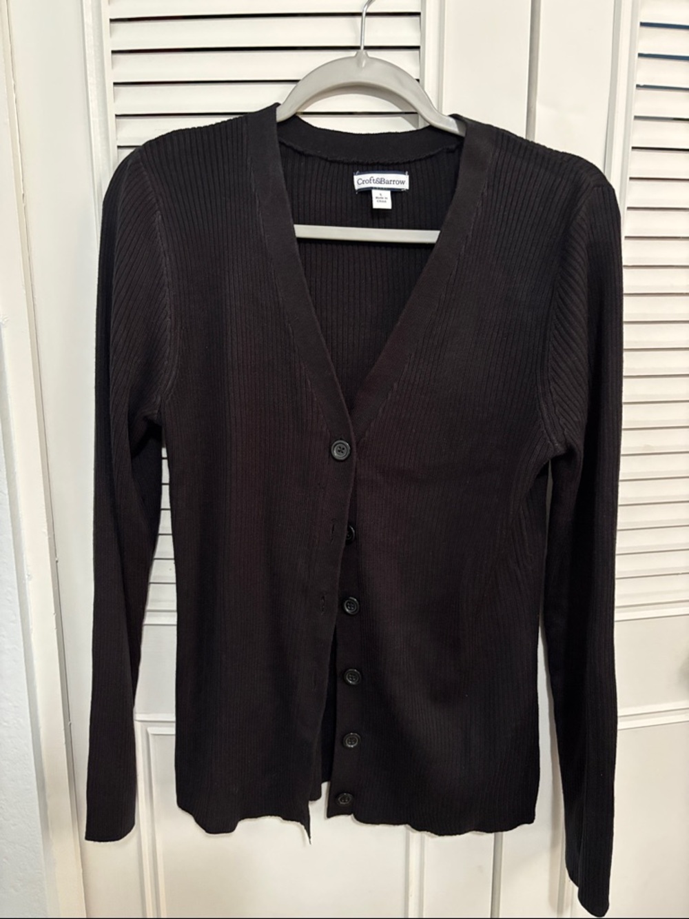 croft & barrow Women's Black Ribbed V-Neck Button Cardigan